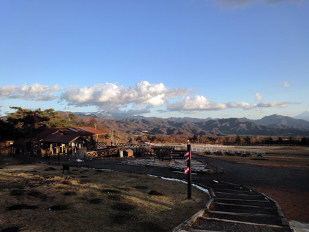 清泉寮の牧場まで散歩